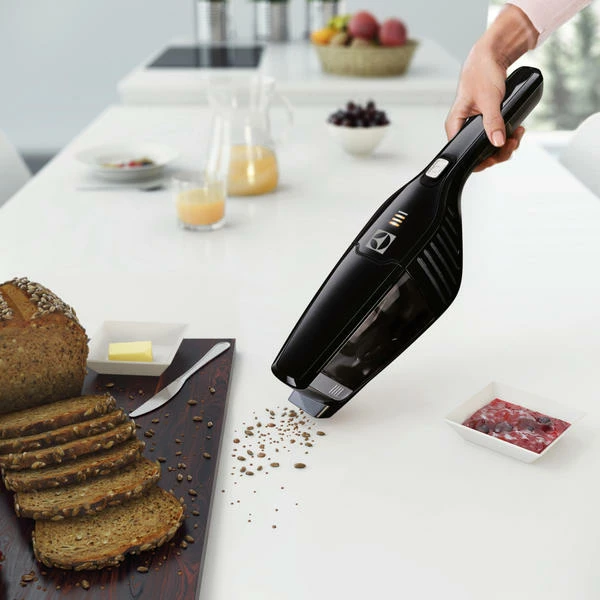 Electrolux Ergorapido Classic EERC72EB - Aspirateur Balai 3 Electrolux Ergorapido Classic EERC72EB - Aspirateur Balai – Image 3