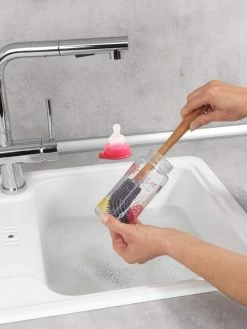 Wenko Brosse à Vaisselle Hollie Brun/Gris - Brosse De Nettoyage -V-Zug shop 1089681 3 5 scaled