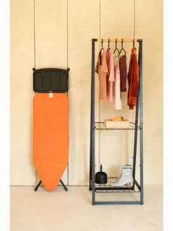Brabantia Table à Repasser Avec Tablette Pour Station Vapeur Happy Glow 124 X 45 Cm - Table De Repassage -V-Zug shop 1341791 3 3 scaled