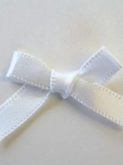 Tricot Créations 25 X Noeud En Ruban Satin 7mm : Ivoire - 02354