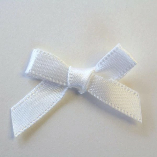 Tricot Créations 25 X Noeud En Ruban Satin 7mm : Ivoire - 02354 1 Tricot Créations 25 X Noeud En Ruban Satin 7mm : Ivoire - 02354