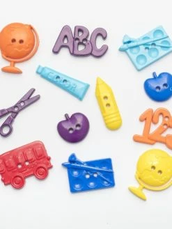 Tricot Créations Assortiment De 25 Boutons Taille Et Couleur Mixtes Pour Scrapbooking - Ecole