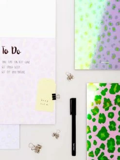 Rico Design Bloc-notes Papier - 14,8 X 21 Cm - Léopard Violet Irisé - 50 Pages 5 Rico Design Bloc-notes Papier - 14,8 X 21 Cm - Léopard Violet Irisé - 50 Pages -V-Zug shop bloc notes papier 148 x 21 cm leopard violet irise 50 pages p 3