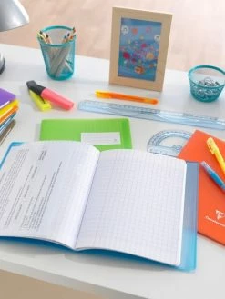 CLAIREFONTAINE Cahier Koverbook Grands-carreaux Avec Protège-cahier Intégré - 17 X 22 Cm - 96 Pages -V-Zug shop cahier koverbook grands carreaux avec protege cahier integre 17 x 22 cm 96 pages p 4