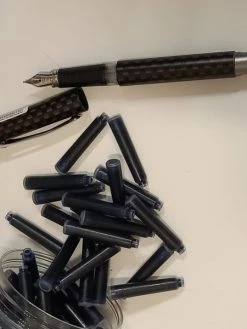 ONLINE Cartouches Bleues Roi Et Stylo Plume Collège Pour Droitiers, Motifs Moderne