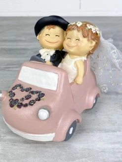 Artif Couple De Mariés En Résine, Cabriolet Rose, Longueur 13 Cm, Figurine Tirelire Voiture Mariage Romant