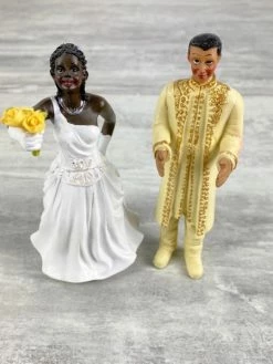 Club Couple De Mariés Noire Et Hindouiste En Résine, Bouquet Dans La Main, 15 Cm, Figurines Pièce Montée -V-Zug shop couple de maries noire et hindouiste en resine bouquet dans la main 15 cm figurines piece montee p 2