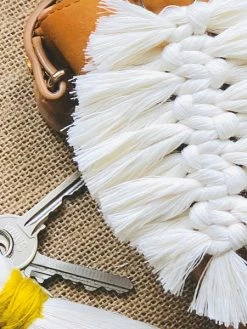 FRENCH'KITS French Kits Macramé - Porte-clés Plume & Pompon - 2 Pcs -V-Zug shop french kits macrame porte cles plume and pompon 2 pcs p 3