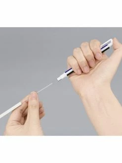 Tombow® Gomme Stylo - Blanche - Pointe Rectangulaire - Recharge Incluse - Tombow -V-Zug shop gomme stylo blanche pointe rectangulaire recharge incluse tombow p 3