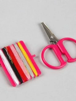 Czech Beads Exclusive Kit De Couture Débutant Boîte, Un Assortiment De Modèles, Des Fils, Des Ciseaux, Des Aiguilles De Fo -V-Zug shop kit de couture debutant boite un assortiment de modeles des fils des ciseaux des aiguilles de fo p 4