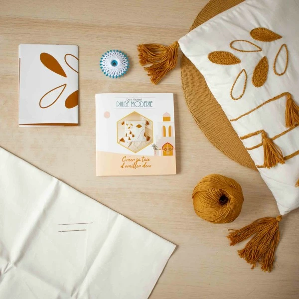 Pause Moderne Kit DIY Broderie - TAIE D'OREILLER 3 Pause Moderne Kit DIY Broderie - TAIE D'OREILLER – Image 3