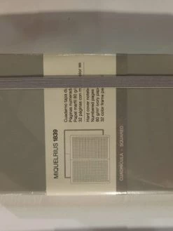 Miquelrius , Des Carnets De Qualité à Petit Carreaux Gris Vintage