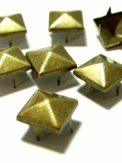 Perlesmania PAX De 50 Clous, Rivets 6mm Pyramide Carré à 4 Griffes Métal Couleur Bronze