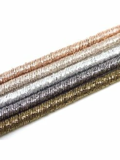 La Cuisine Des Perles R-50cm Cordon Chainette 4mm De Couleur Doré Et Noir Brillant Fil Lurex Enroulé Sur Chainette Maill -V-Zug shop r 50cm cordon chainette 4mm de couleur dore et noir brillant fil lurex enroule sur chainette maill p 2