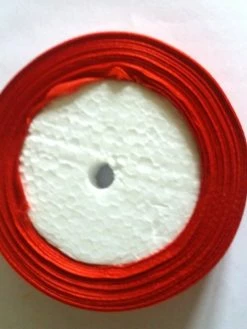 LEROY DE LA CREATION Rouleau De Satin Rouge - 20mm - 22m - 22