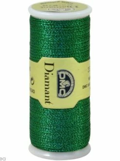 Fil à Broder Diamant - Vert Métallisé D699 DMC - 35 M