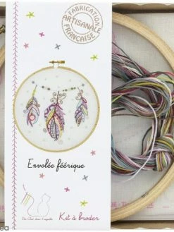 Un Chat Dans L'aiguille Kit Broderie - Envolée Féerique