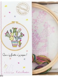 Un Chat Dans L'aiguille Kit Broderie - Qui S'y Frotte S'y Pique