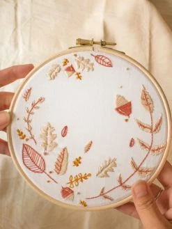 Pause Moderne Kit DIY Broderie - Motifs D'automne 6 Pause Moderne Kit DIY Broderie - Motifs D'automne -V-Zug shop kit diy broderie motifs dautomne p 3