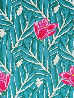 Rico Design Tissu Coton Léger à La Coupe - Magnolias Sur Fond Vert - Détails Métallisés - Par 10 Cm