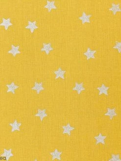 Rico Design Tissu Rico - Etoiles Argentées - Fond Moutarde - Coton - Par 10 Cm (sur Mesure)